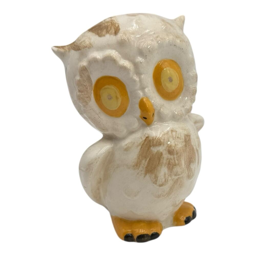 Vtg 5" Tall Ceramic White Yellow Orange Studio Barn Owl Figurine‎